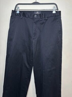 Dockers Women's Straight Leg Pants in Black